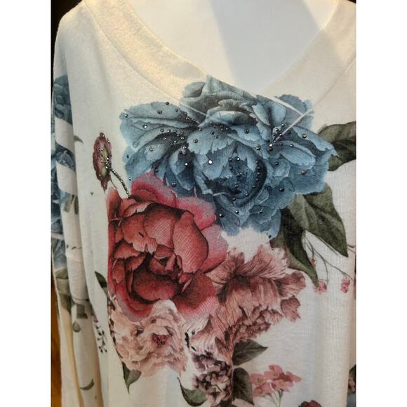 California Style Floral Print Long Sleeve Top - Plus 2X - Picture 6 of 7